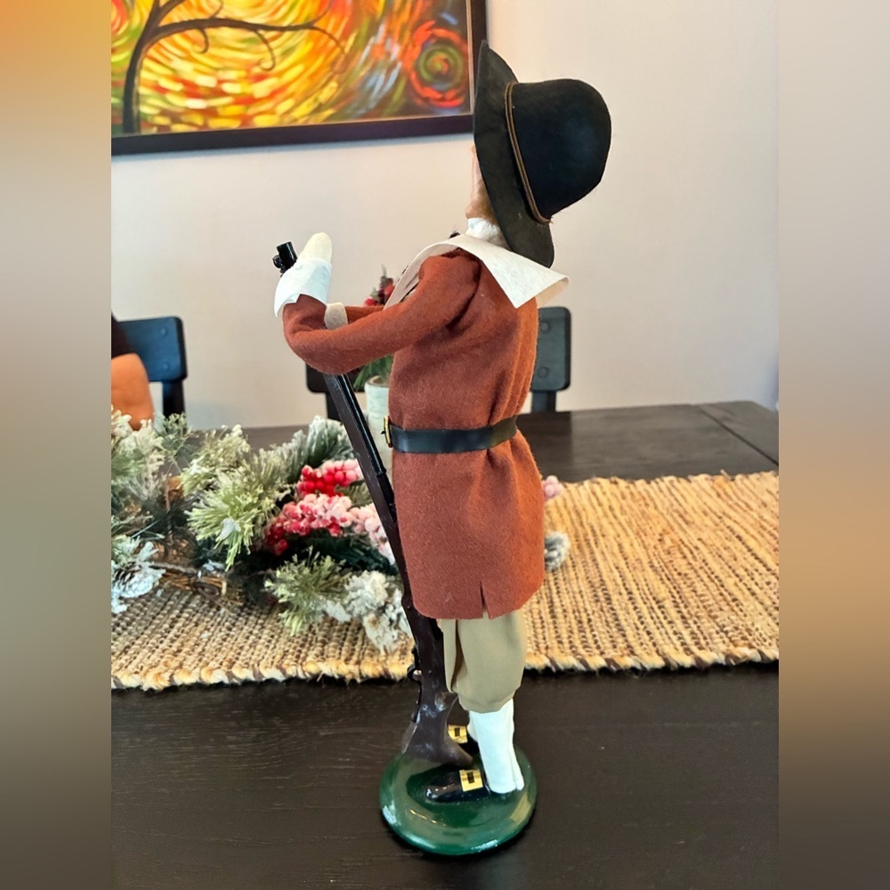 Bryers Choice Christmas Caroler - Picture 6 of 7